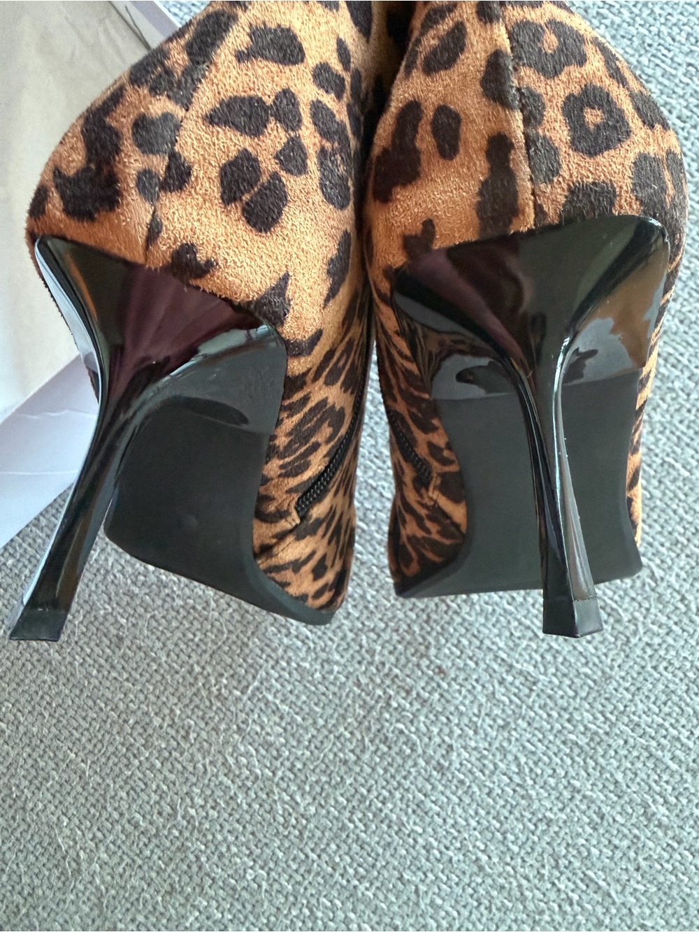 Madden Girl Richie Leopard Pointed Toe Kitten Heel Booties 9 BNIB - Picture 10 of 16
